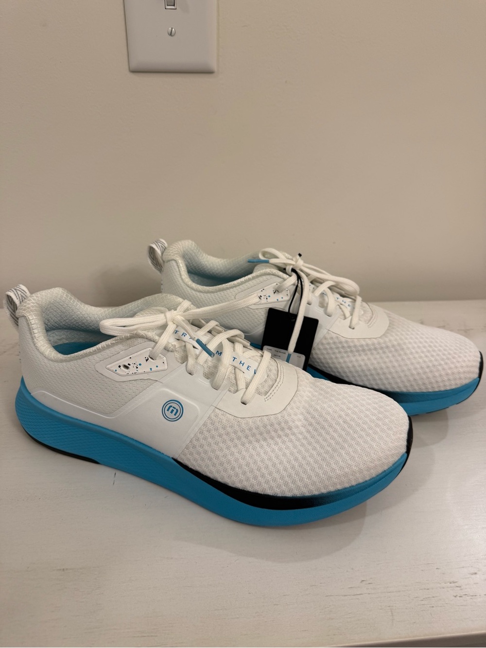 Travis Mathew Nuage White Sneakers with Blue Accents, Men’s 11.5